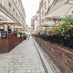 Best Apartments Więzienna